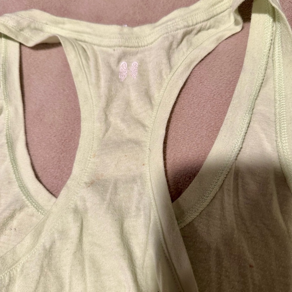 Tank top bundle - Picture 7 of 8